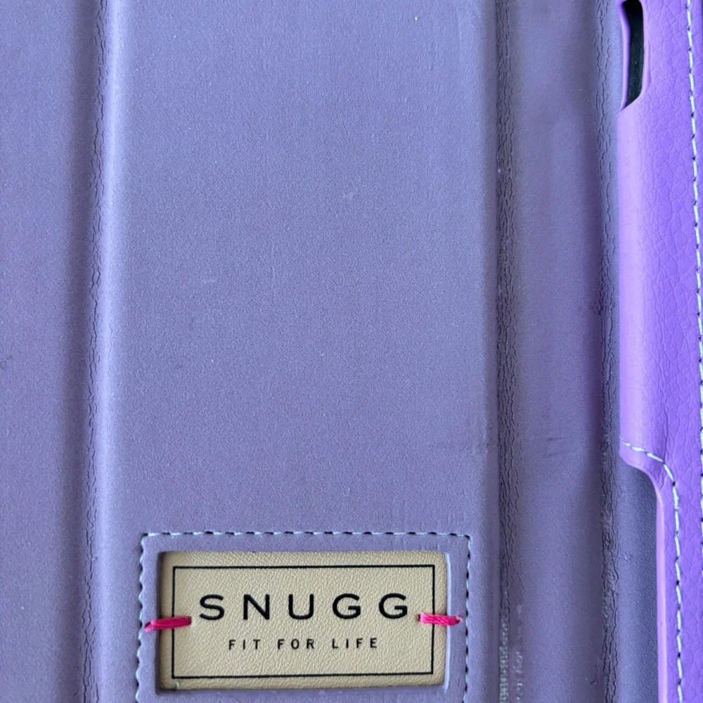 SNUGG. Leather iPad‎ case. Some wear and tear but in overall good condition.